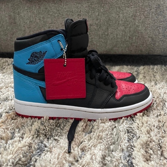 Air Jordan 1 High OG 'UNC to Chicago' - Picture 2 of 4